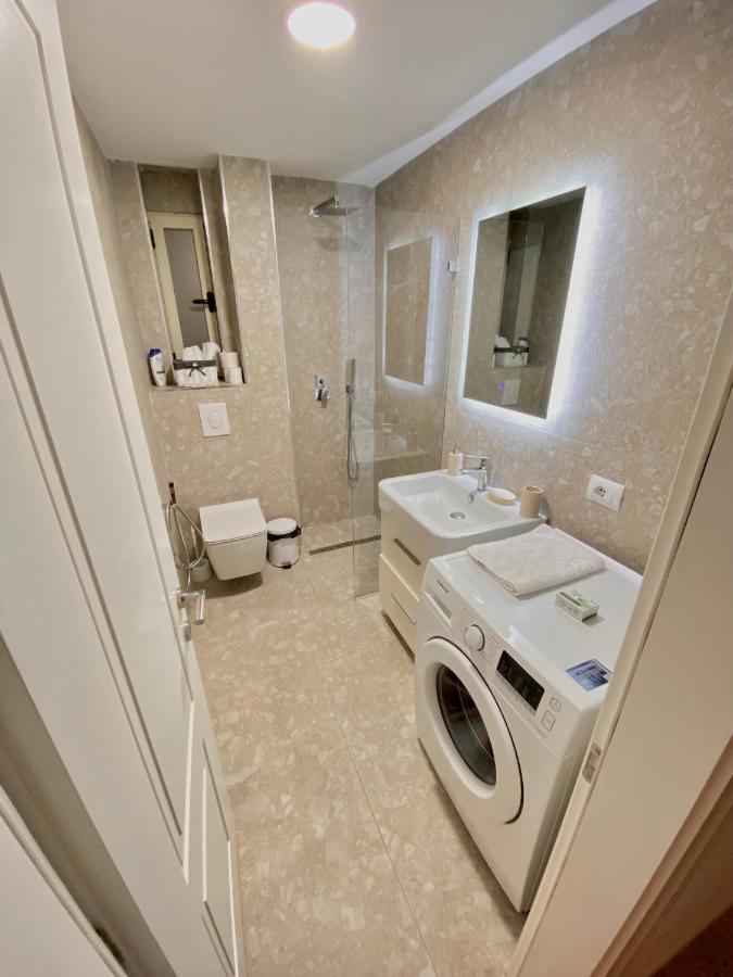 Jolie Center Apartment Tirana Bagian luar foto